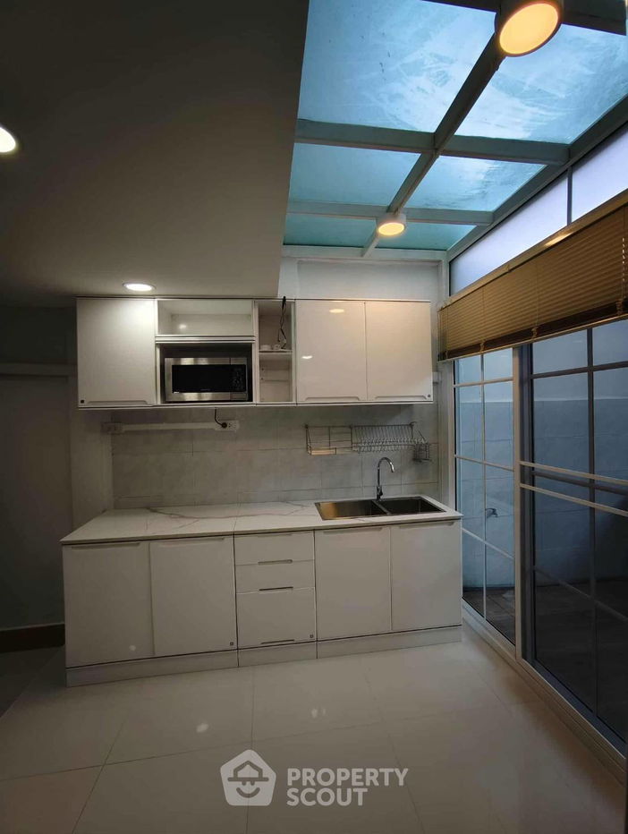 รูป ทาวน์เฮาท์ 3-ห้องนอน ใกล้ BTS ห้าแยกลาดพร้าว (ID 2035788) - รูปที่ 21/21