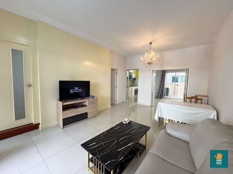 Townhouse for rent VISTA PARK Rama 2 with furniture and air conditioner, 3 bedrooms, 3 bathrooms, 20 sq m, 25,000 baht