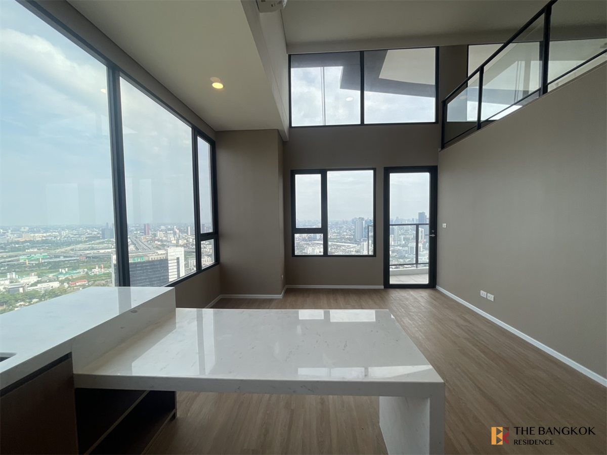 รูป ยูนิต Luxury หรูหราแบบไม่ต้องรอ แลนด์มาร์ค แอทเอ็มอาร์ทีเอ สเตชั่น - รูปที่ 3/10