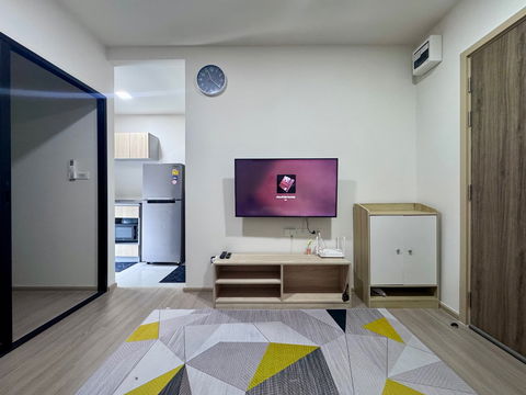 Condo ME Navanakorn 6,300 บ/ด สอบถามเพิ่มเติมได้ที่ LINE : friend7587