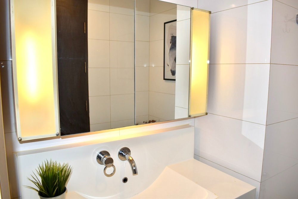 picture 🔥 Sale with tenant !!🔥 Code C20231100483..........Rhythm Ratchada, 1 bedroom, 1 bathroom, North Facing, furnished, SELL AT LOSS!!📣📣 - 10/10