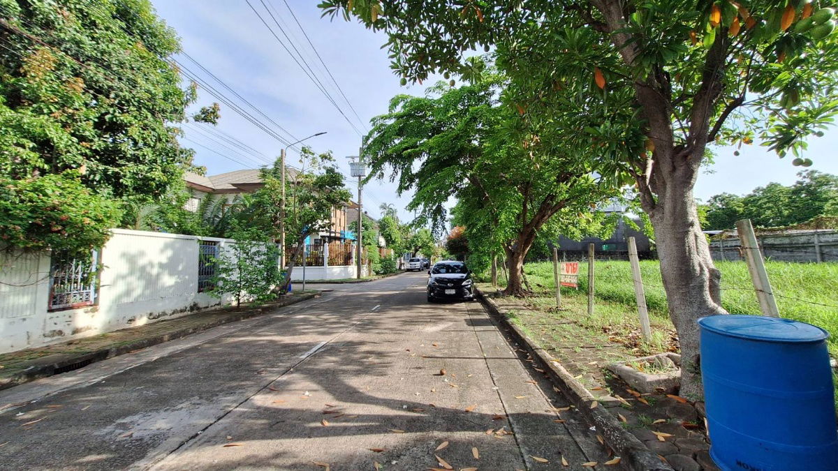 รูป ขายที่ดินในหมู่บ้านกฤษดานคร 21 บางนาตราด กม. 7 - รูปที่ 2/29
