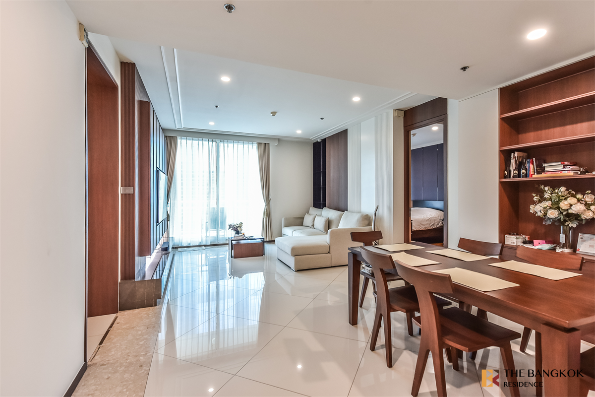 picture The Empire Place Luxury Condo at Special Price - 10/10