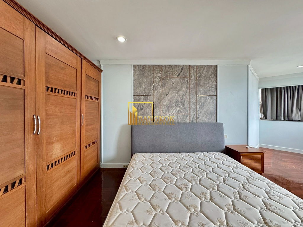 รูป President Park - Very Spacious 3 Bed Condo in Phrom Phong - BR18219CD - รูปที่ 23/43