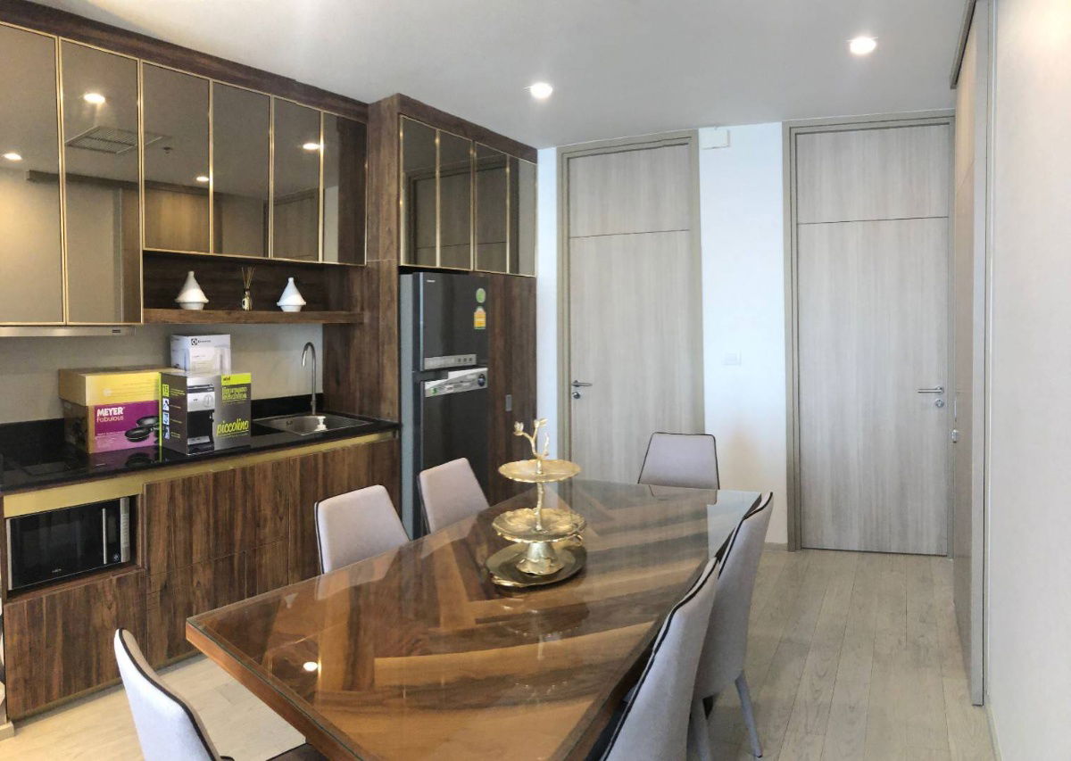 picture ♢ Nice Decoration ♢ Tower B, 30+ Floor | 2 Bedrooms, 75.45 sq.m. | Condo skywalk connect to BTS ploenchit and Central Embassy. - 8/17