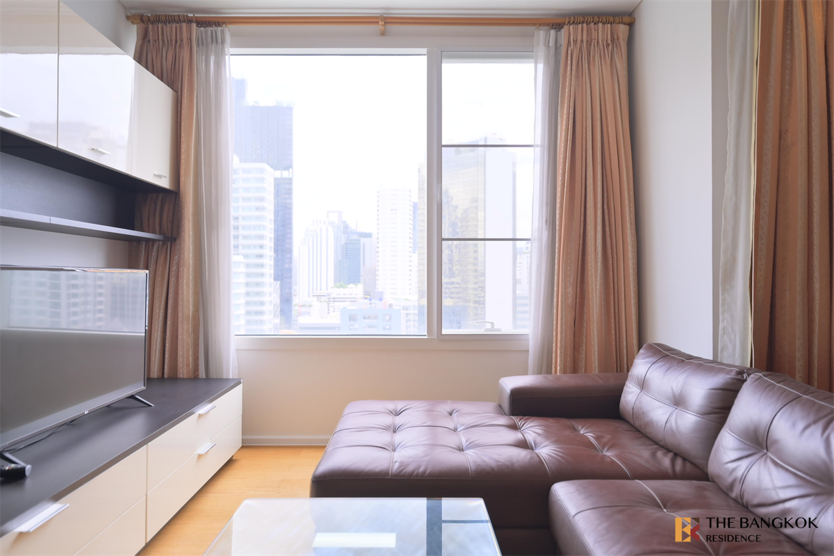picture Luxury Condo at Special Price Wind Sukhumvit 23 near MRT Sukhumvit Station - 4/10