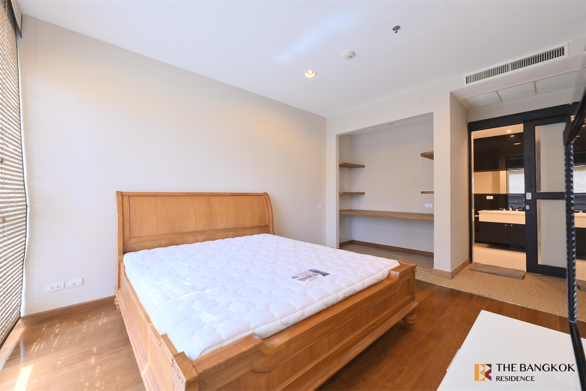 picture The Address Chidlom  Luxury Condo Ready to Move-in at the Best Location - 9/10