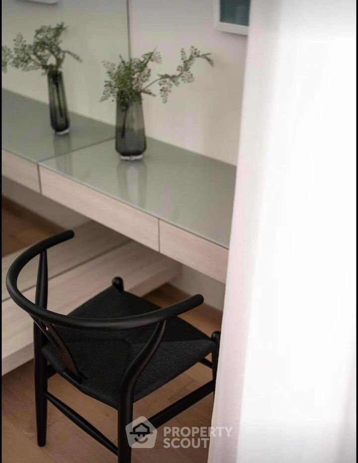 picture 2-BR Condo at 28 Chidlom near BTS Chit Lom (ID 1867065) - 2/7