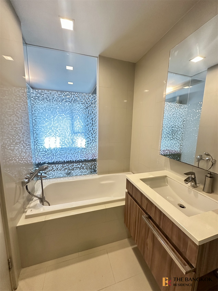 picture Via 31 Luxury Unit, Ready for You Without the Wait - 1/10