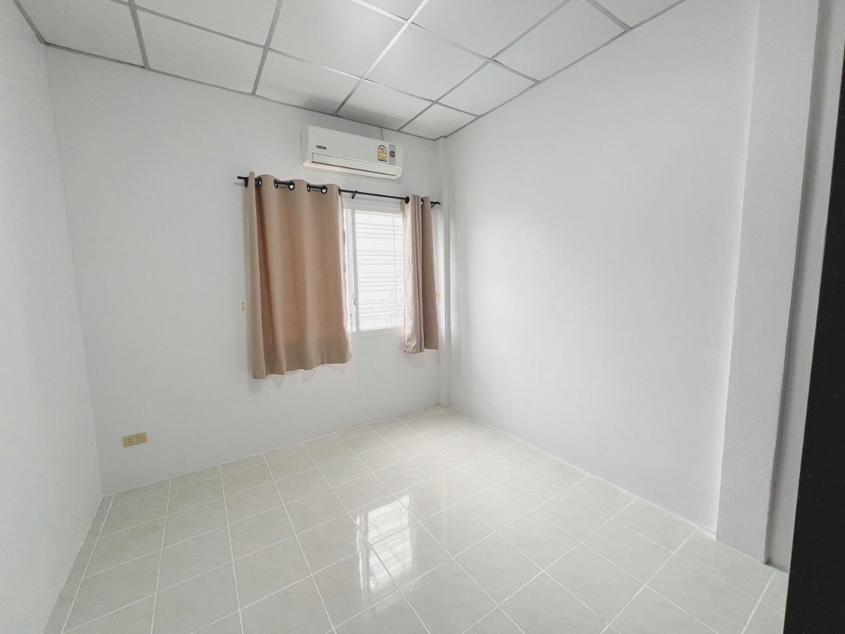 picture House for Rent – Corner Unit at Tharnthong Village - 24/34