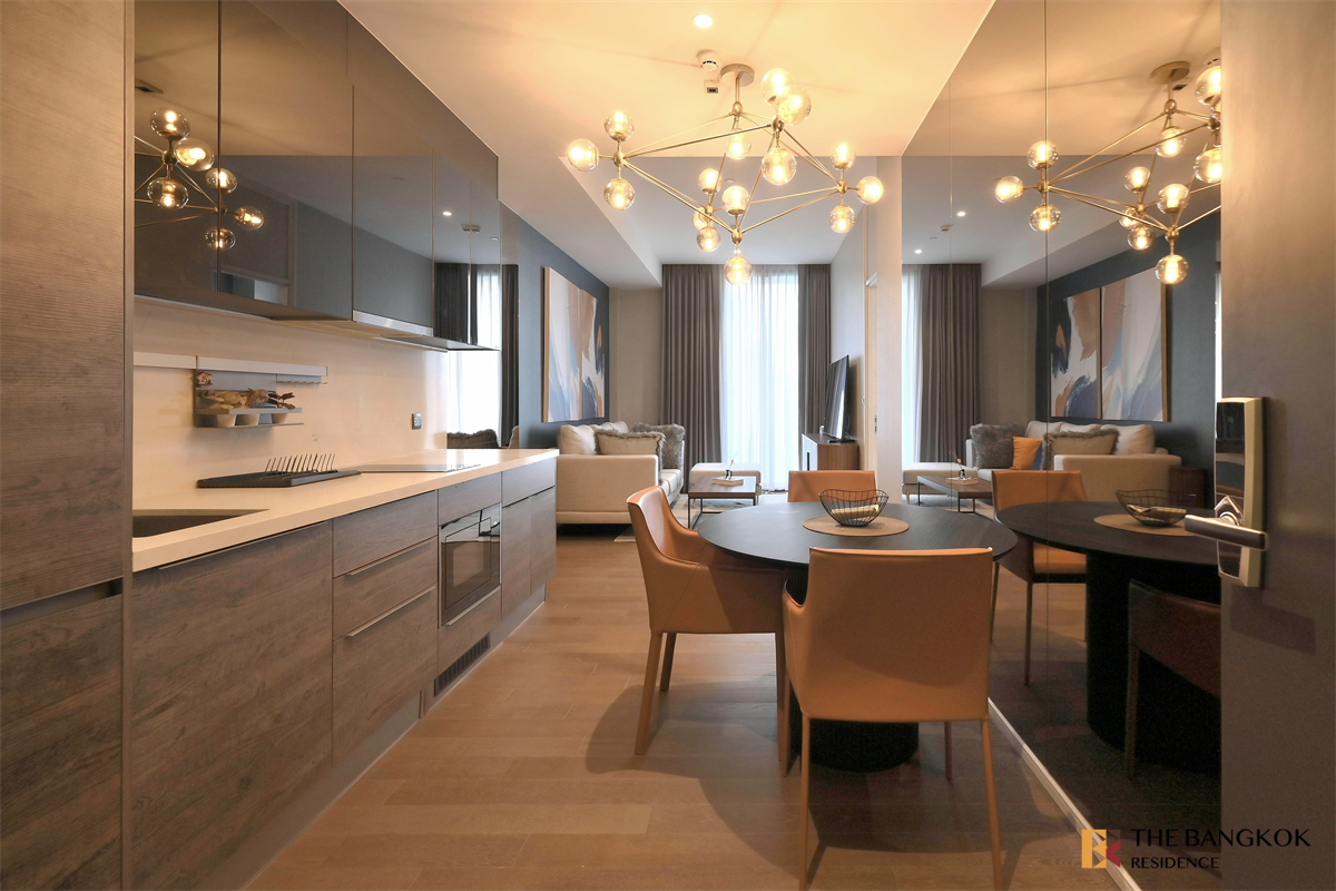 picture Muniq Langsuan  The Privilege of Luxury in an Economic Hub Location - 1/10