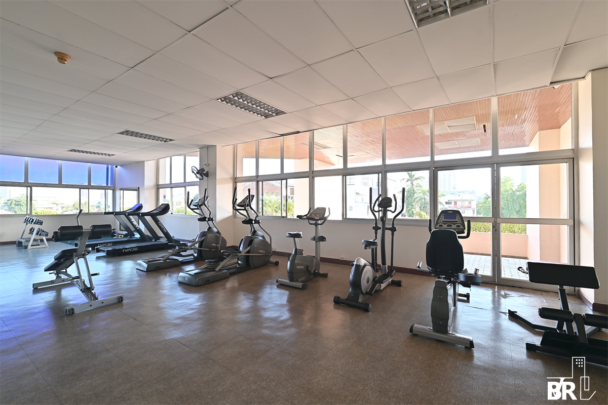 picture Tai Ping Tower  Luxury Unit, Ready for You Without the Wait - 1/9