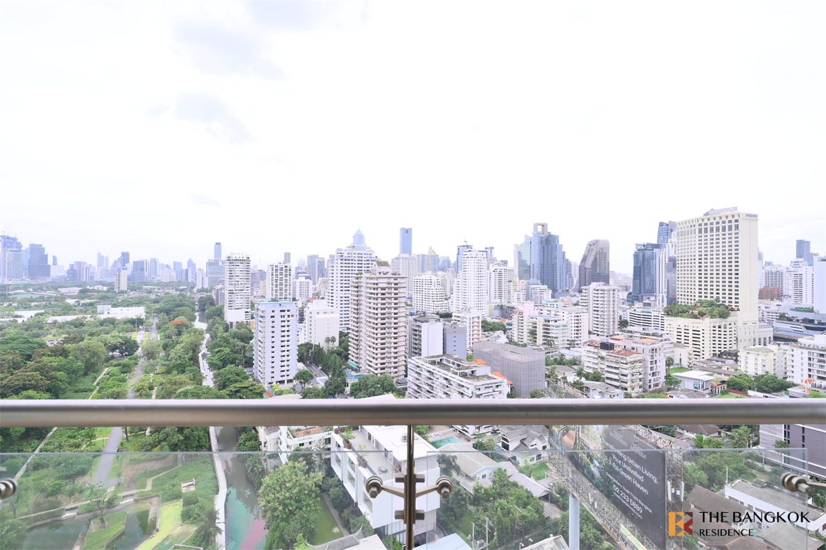 picture The Lakes Ultimate Luxury Lifestyle with Convenience near BTS Asok - 8/10