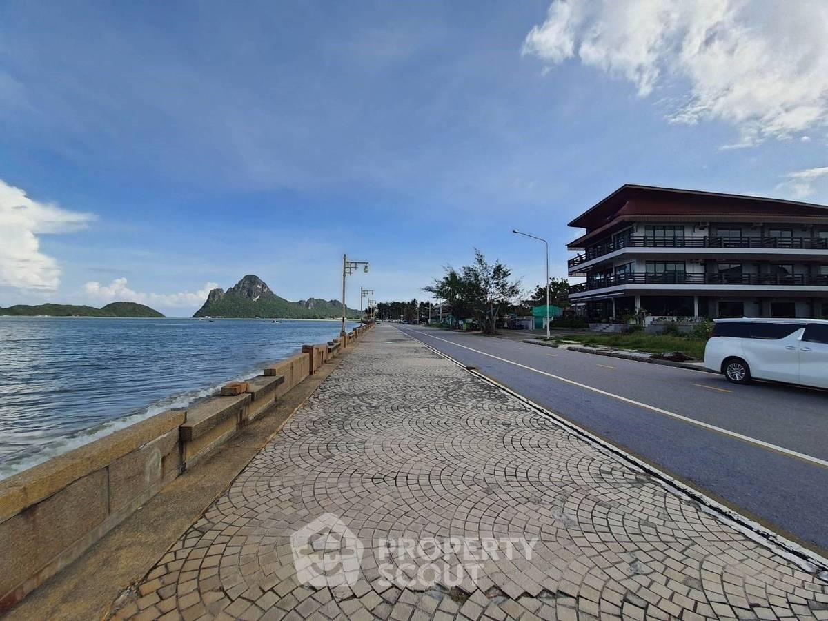 picture 800 m² Land for Sale in Mueang Prachuap Khiri Khan (ID 1846018) - 4/5