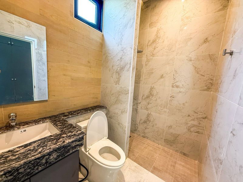 picture Single house for sale, Huai Yai, Phrom, Sriracha, beautiful house with private swimming pool - 18/20