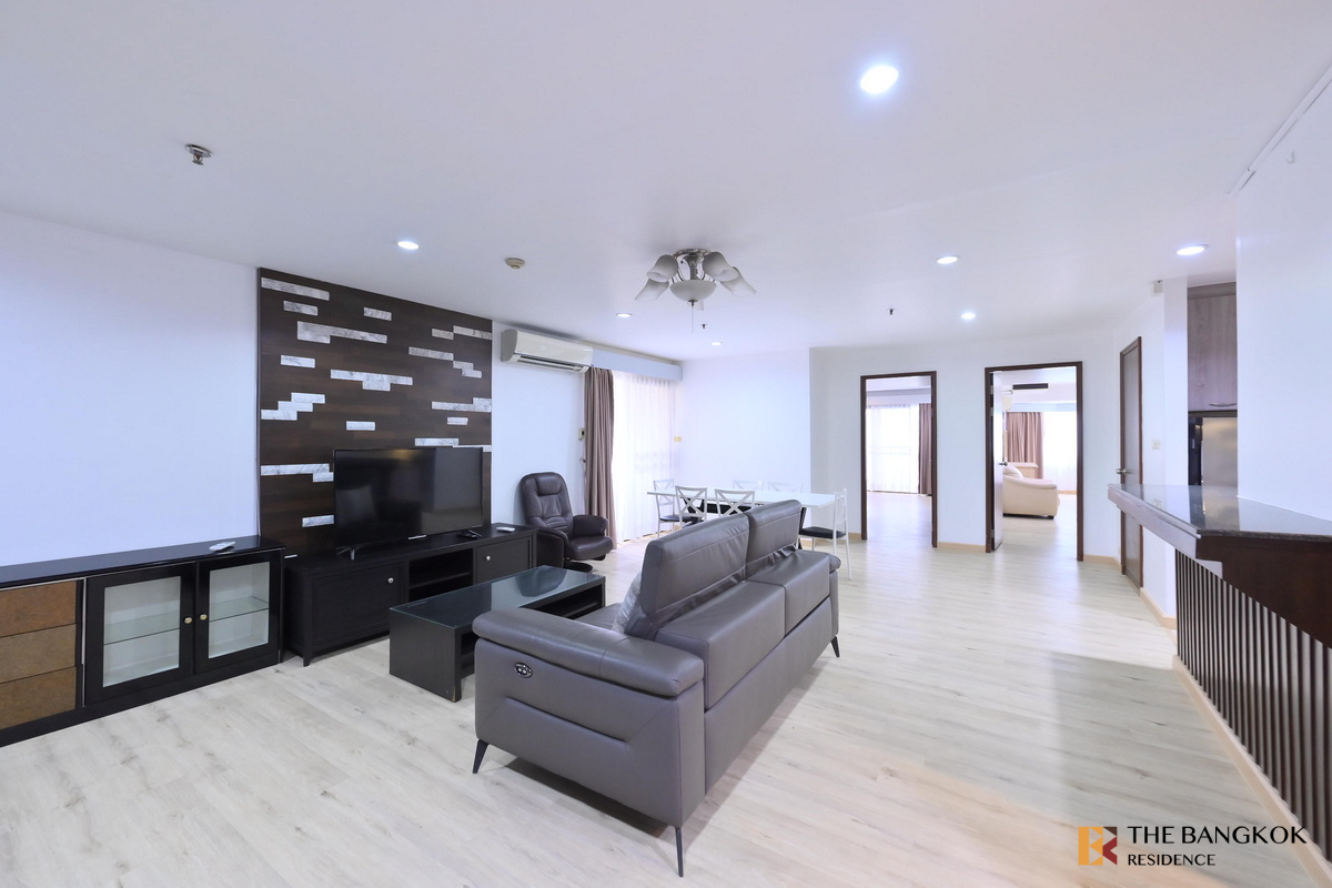 รูป ใช้ชีวิตสไตล์ Luxury บนทำเลศักยภาพ บ้านสวนเพชร ใกล้ BTS สถานีพร้อมพงษ์ - รูปที่ 9/10