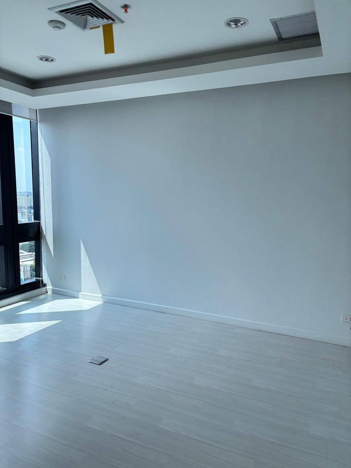 picture For rent, office space, potential location, convenient travel, suitable for all sizes of businesses. Line ID: @951qfbfi - 10/16