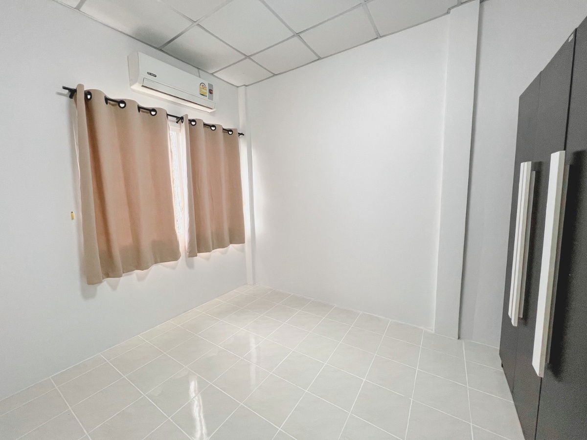 picture House for Rent – Corner Unit at Tharnthong Village - 22/34