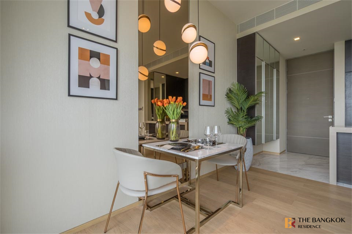 picture Saladaeng One near MRT Lumpini Station Ultimate Luxury Lifestyle with Convenience - 4/10
