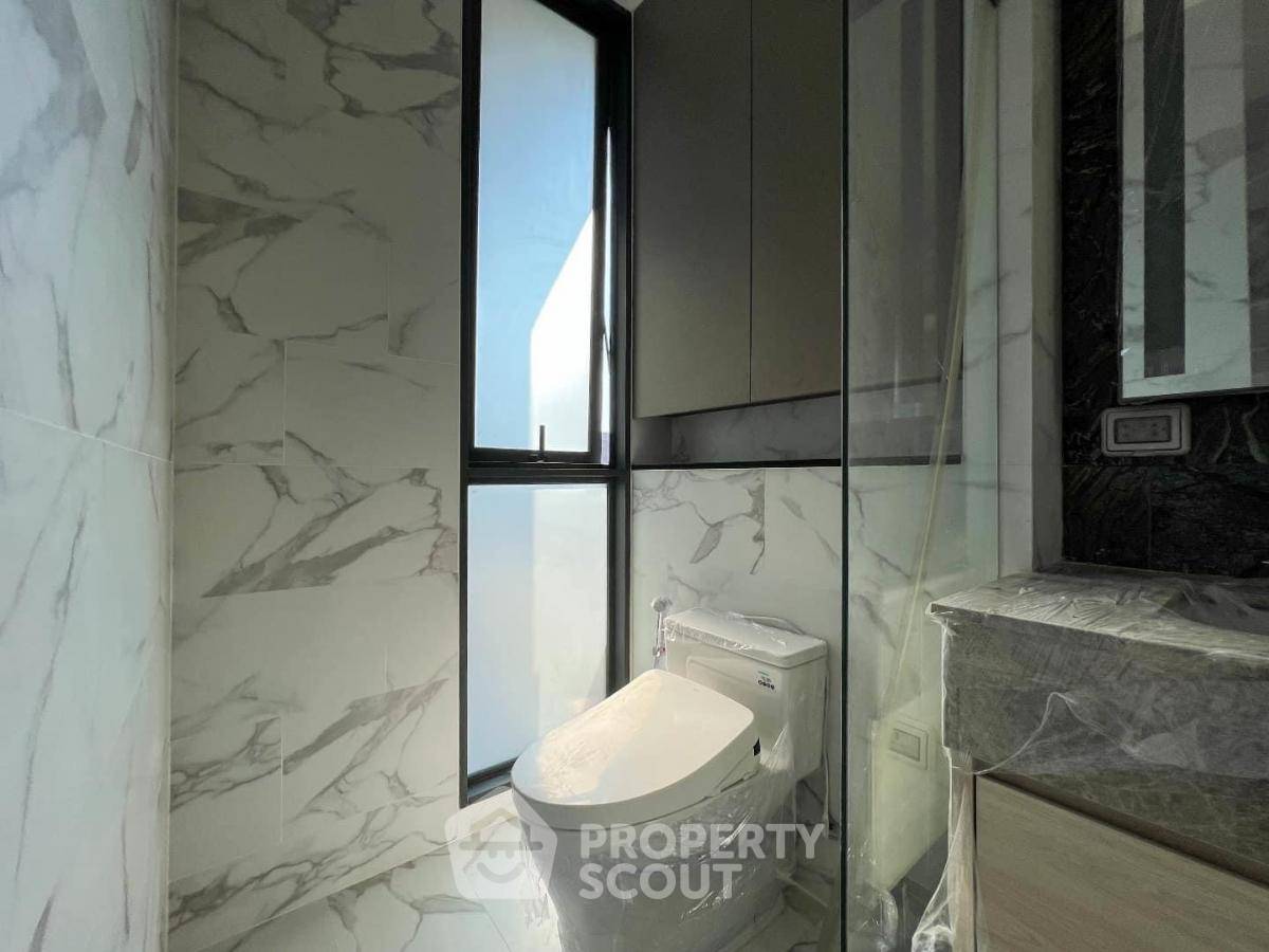 picture 4-BR House near MRT Khlong Toei (ID 1965944) - 20/30