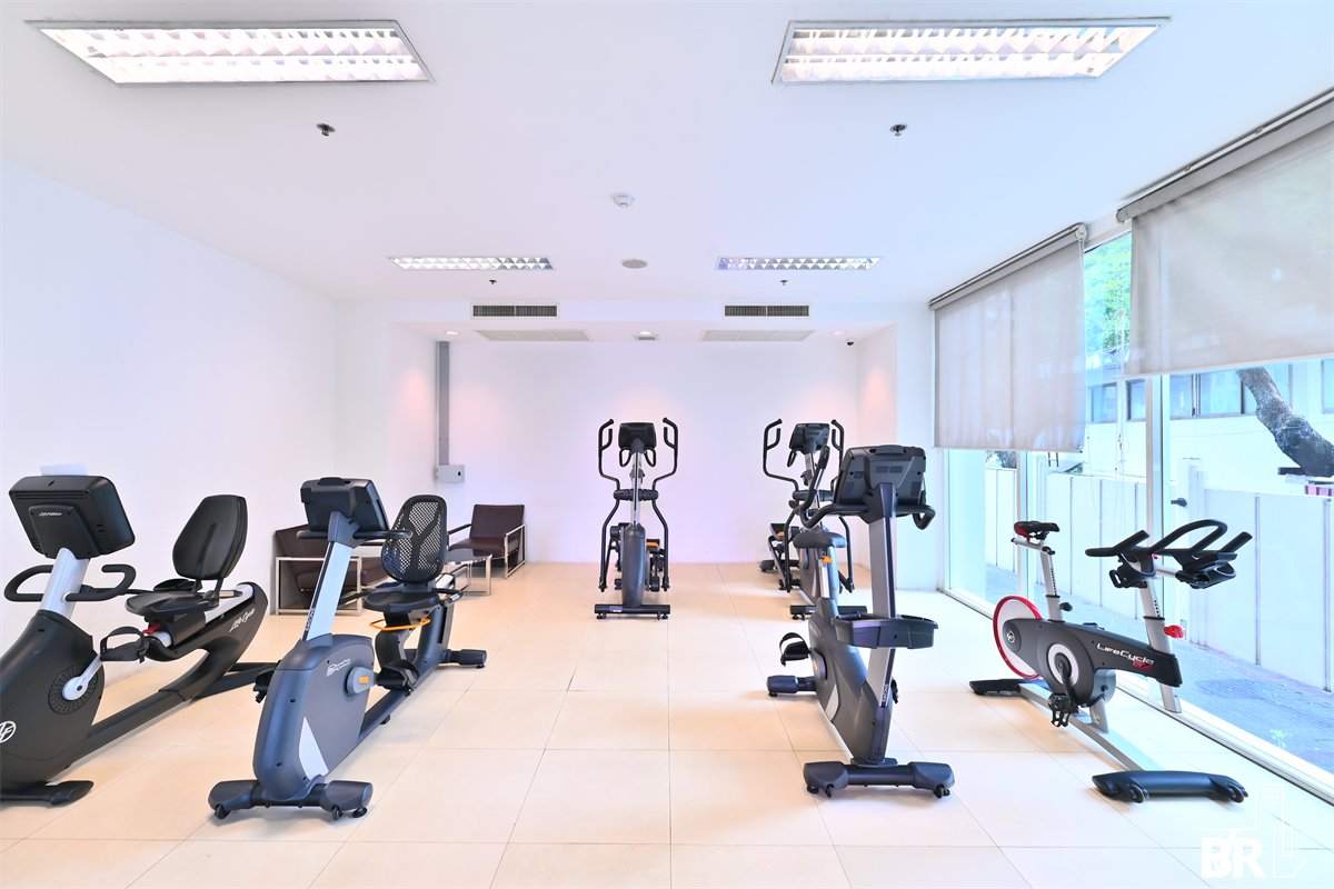 picture Ultimate Luxury Lifestyle with Convenience The Address Chidlom - 3/9