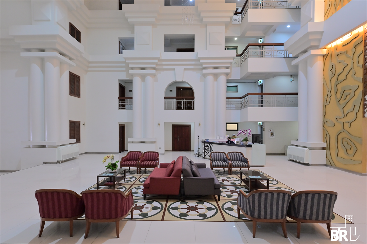 picture Royal Castle Sukhumvit Luxuriously Elevated Unit near BTS Phrom Phong - 1/9