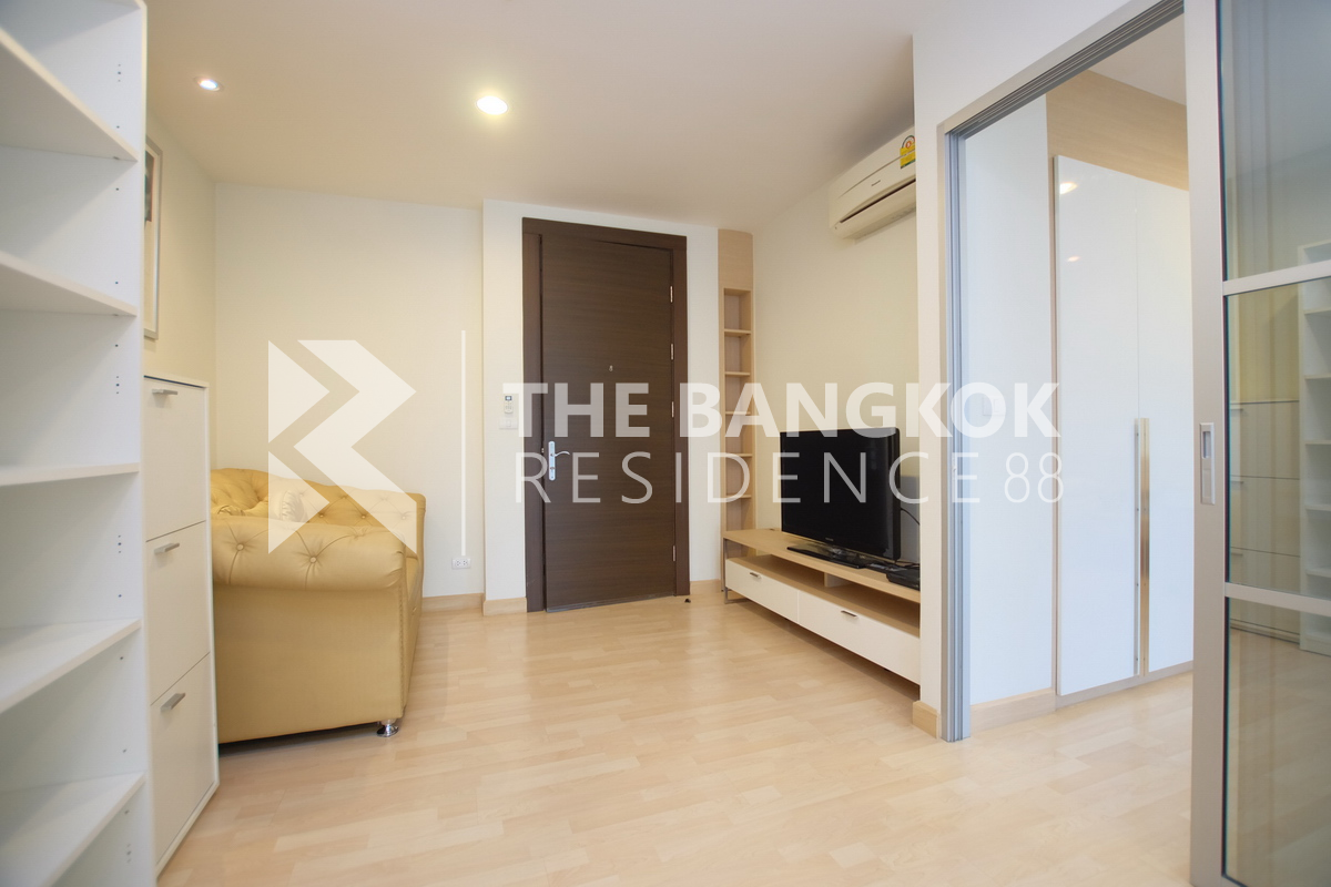 picture RHYTHM Ratchada Luxury Unit, Ready for You Without the Wait near MRT Ratchadaphisek Station - 4/10