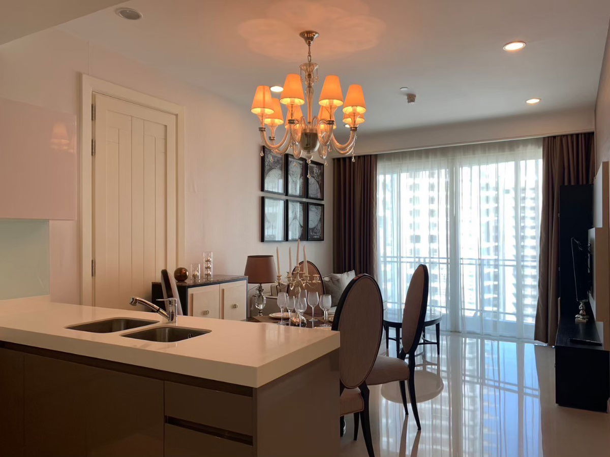 picture LTH12811 - Condo for rent  at Q Langsuan Size 84.85 sqm. 2 beds 2 baths Near BTS Chidlom Station ONLY 85K/Month - 1/8