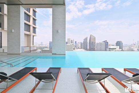 ดิ เอส อโศก  ยูนิต Luxury หรูหราแบบไม่ต้องรอ