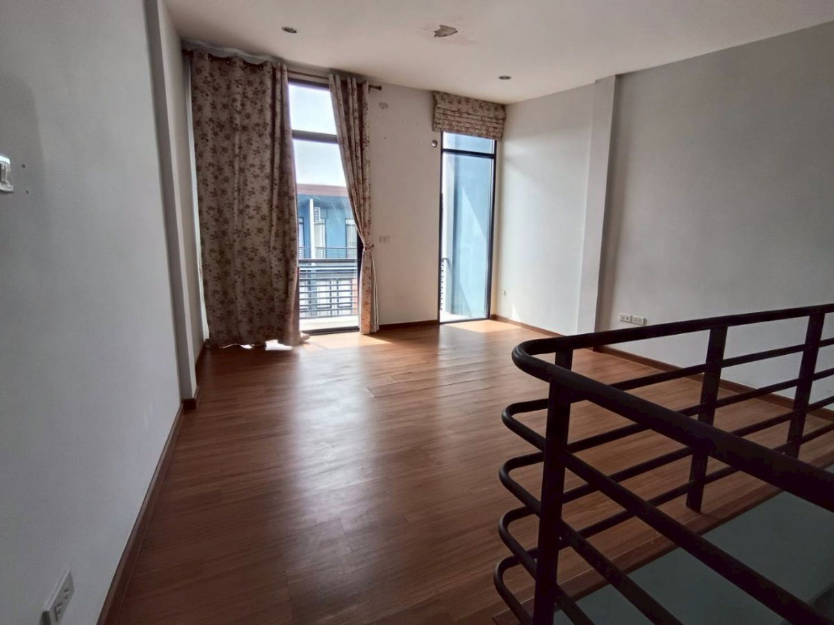 รูป ขายบ้านทาวน์โฮม หมู่บ้านเฮ้าส์ 35 นนทบุรีแถวเซ็นทรัลแจ้งวัฒนะ เหมาะสำหรับทำโกดังเก็บของ ออฟฟิศขนาดเล็กบ้านพักระยะยาว - รูปที่ 7/13