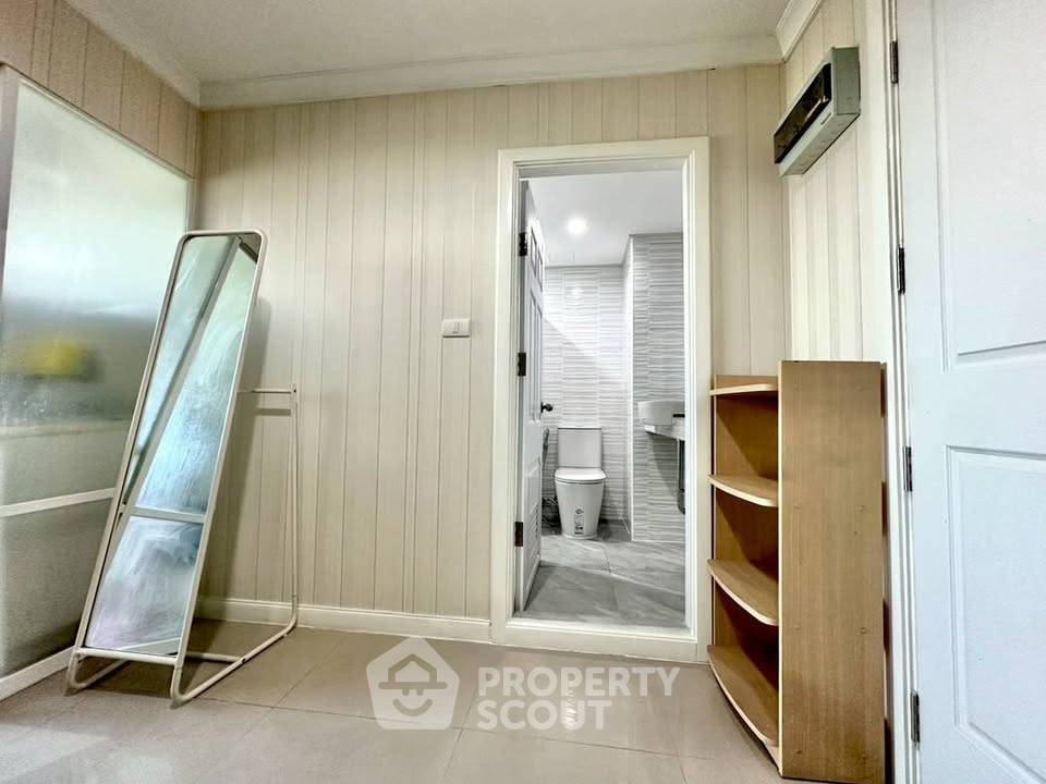 รูป คอนโด 1-ห้องนอน ที่ คอนโด ลุมพินี เพลส พระราม 9 – รัชดา ใกล้ MRT พระราม 9 (ID 2209533) - รูปที่ 10/14
