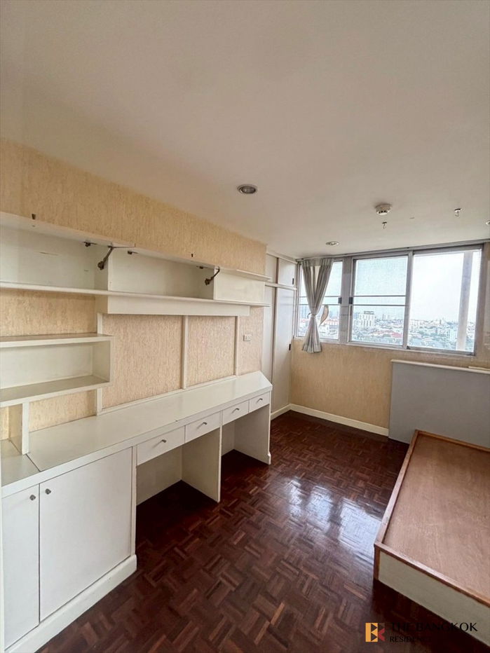 picture Tai Ping Tower ✨ Spacious 3-Bedroom unit in the Ekkamai area, close to BTS Ekkamai - 10/13