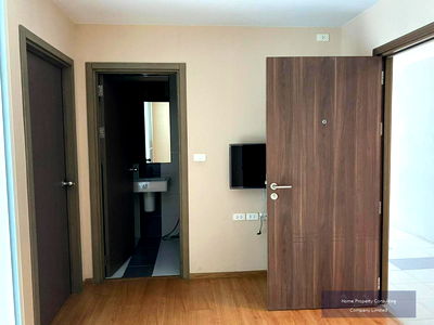 ขายคอนโด : The Base Sukhumvit 77 BTS Onnut (750 m/11 minutes-Walking)