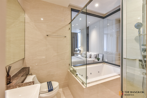 Ashton Silom near BTS Chong Nonsi Easy Travel, Fully Utilized Space