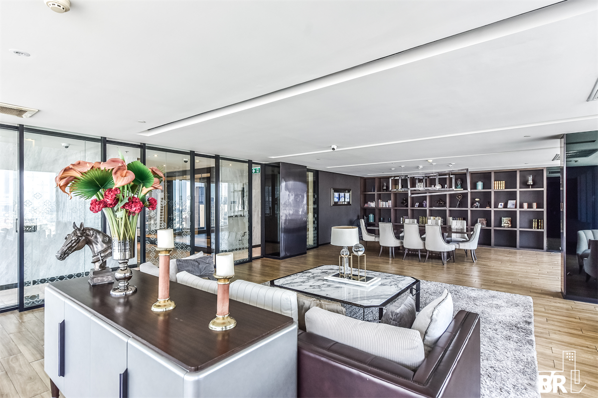 รูป ยูนิต Luxury หรูหราแบบไม่ต้องรอ เดอะรูม สาทร-ถนนปั้น ใกล้ BTS สถานีสุรศักดิ์ - รูปที่ 3/9