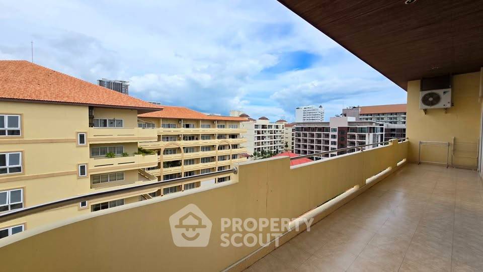 picture 2-BR Condo at View Talay 3 close to Phratamnak (ID 2208694) - 7/20