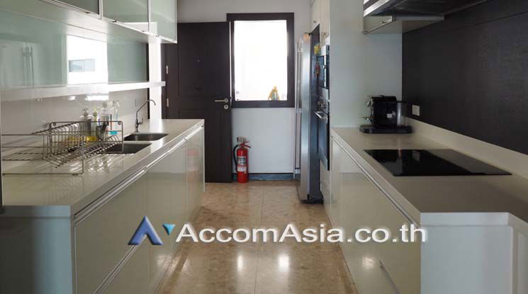 รูป 🔼🔽 AccomA 📩  Modern condominium with great natural light in Sathorn (AA17935) - รูปที่ 11/13