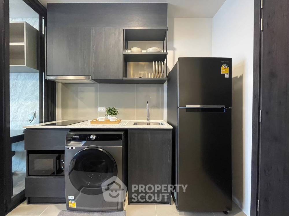 picture 1-BR Condo at XT Huaikhwang near MRT Huai Khwang (ID 1528218) - 10/15