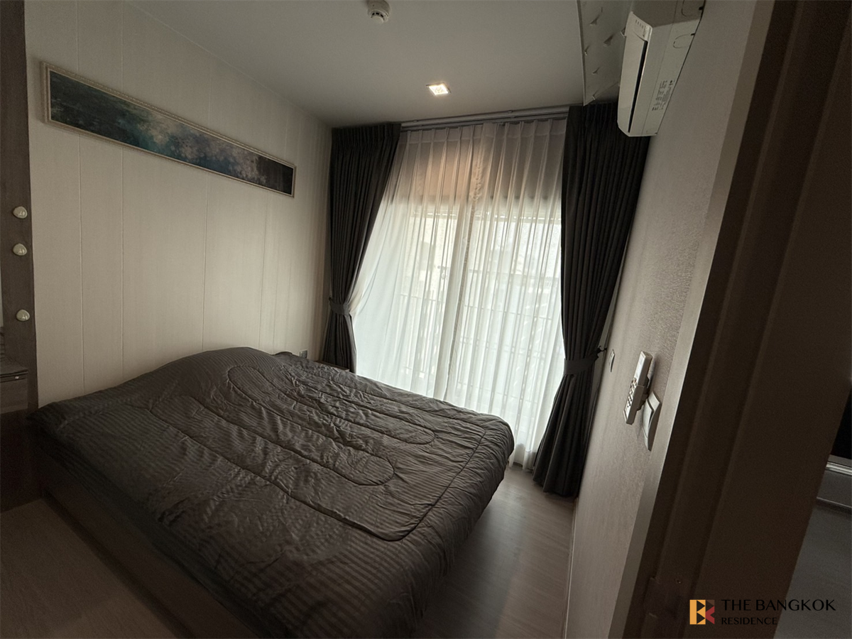 picture Luxury Condo at Special Price Life Asoke - Rama 9 near MRT Rama 9 Station - 2/9