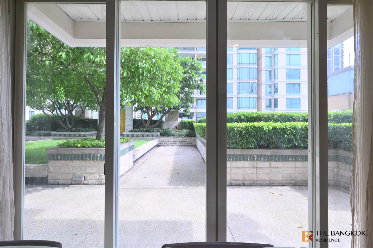picture The Address Chidlom  Luxury Condo Ready to Move-in at the Best Location - 3/10