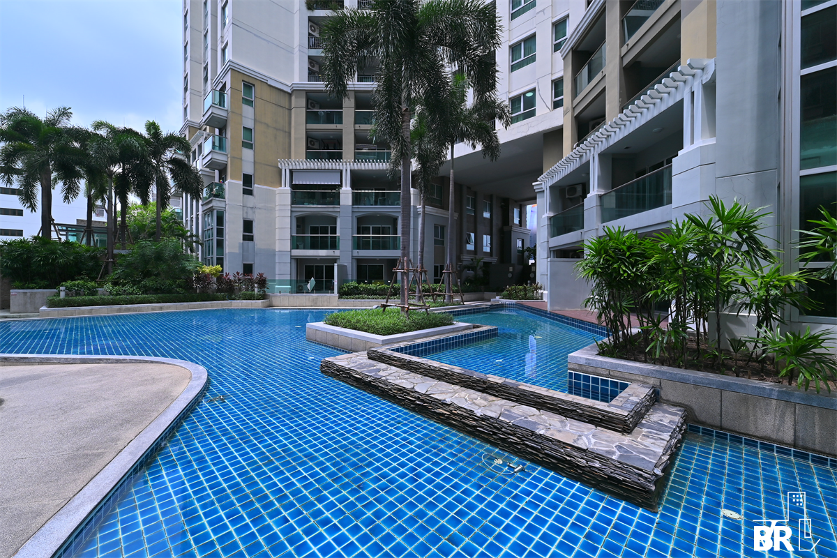 picture Belle Grand Rama 9 near MRT Rama 9 Station Luxury Condo in Central City Location - 6/9