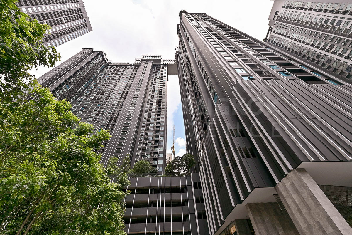 picture Luxury Condo at Special Price Life Asoke - Rama 9 near MRT Rama 9 Station - 6/9