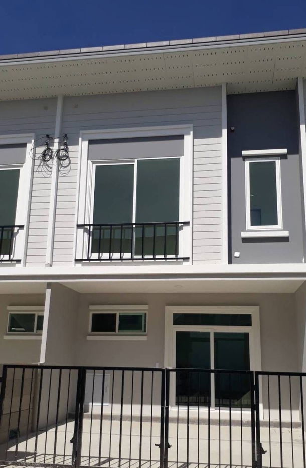 รูป 🌟 ขายทาวน์โฮม 2 ชั้น หมู่บ้านคาซ่า วอเตอร์ไซด์ พระราม 5 (Q House) 🌟  📌 บนที่ดิน 18 ตร.ว. ราคาเพียง 3,850,000 บาท (ค่าโอนคนละครึ่ง)   - รูปที่ 1/15