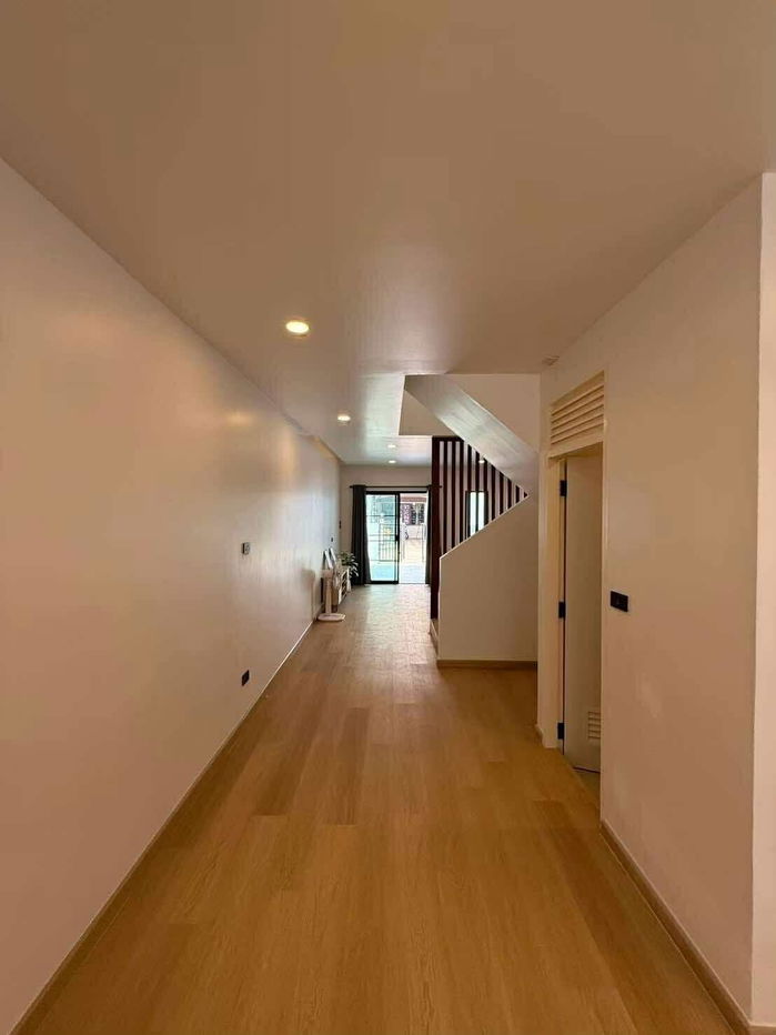 รูป ขายทาวน์เฮ้าส์สวย 2ชั้น  “Land&House” เนื้อที่: 18 ตรว. - รูปที่ 10/19
