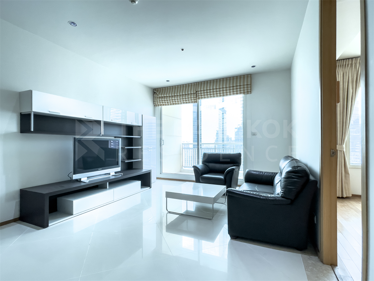 picture The Empire Place Luxuriously Elevated Unit - 10/10