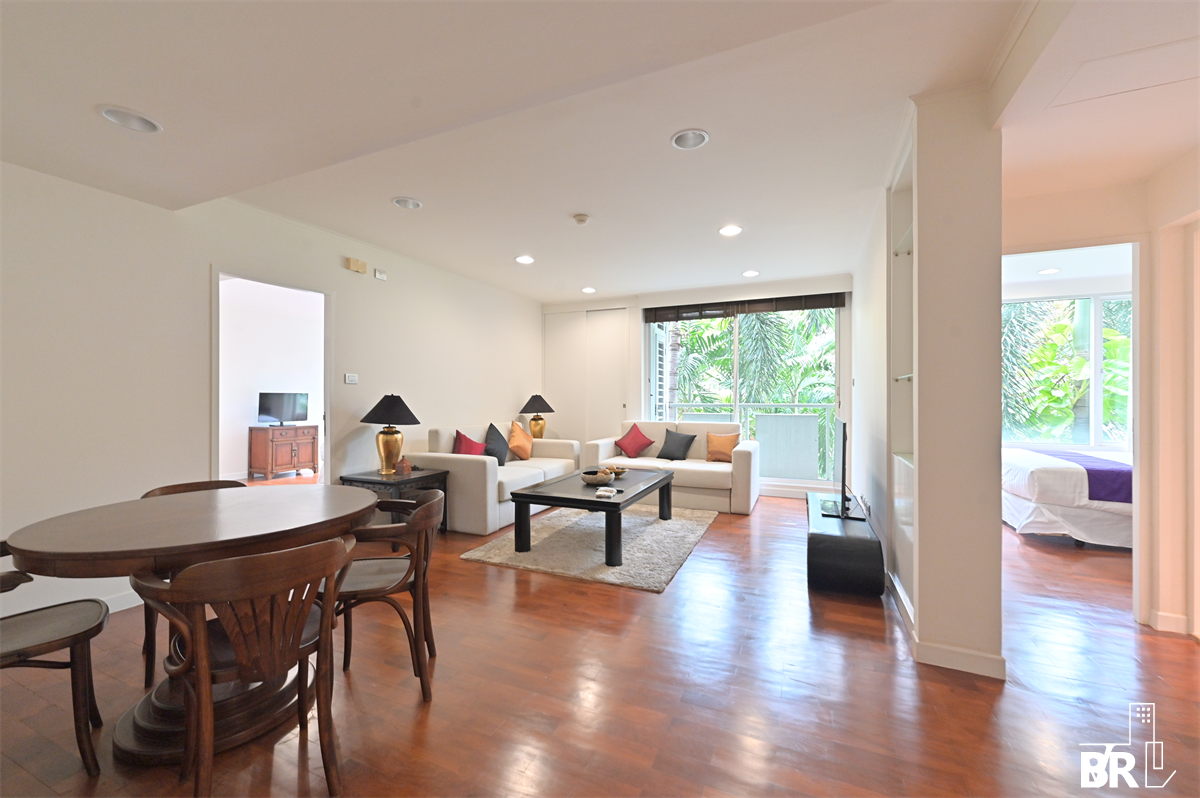 picture Baan Siri Ruedee near BTS Phloen Chit Luxury Condo at Special Price - 3/9