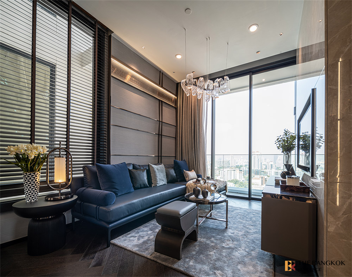 picture The Esse Sukhumvit 36 Luxury Unit, Ready for You Without the Wait - 10/10