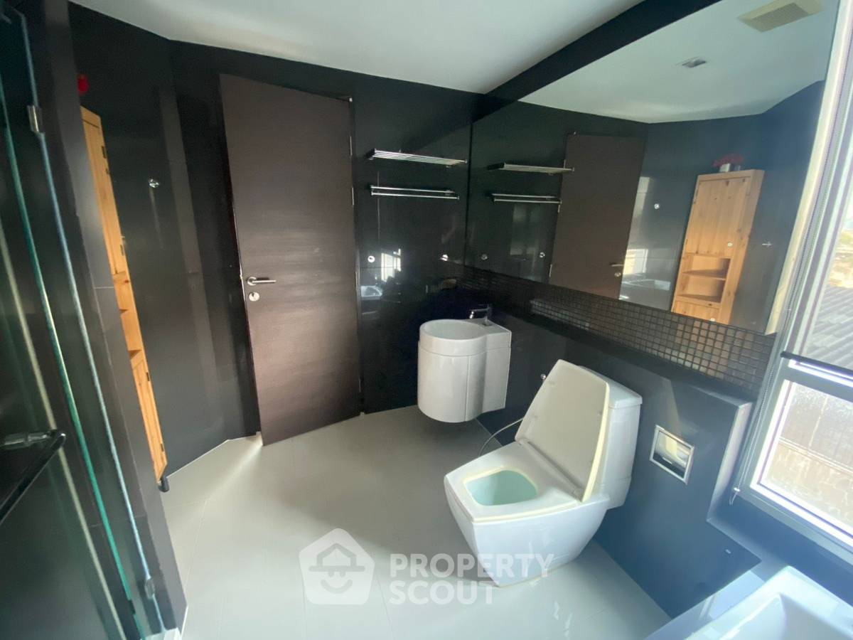 picture 1-BR Condo at Rhythm Sathorn near BTS Saphan Taksin (ID 2071506) - 7/7