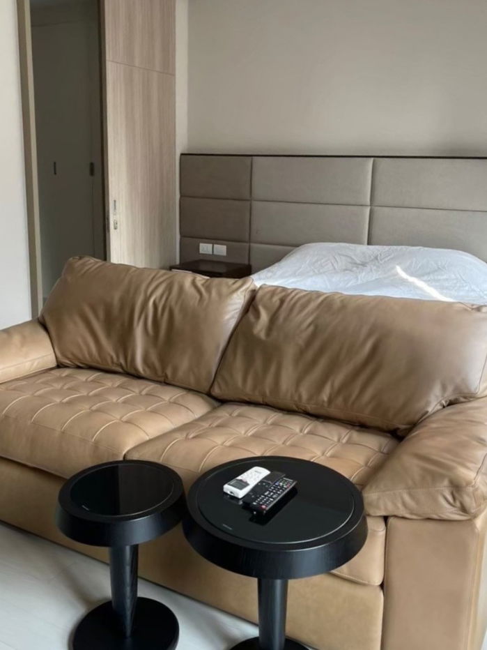 picture ♦ Best Price ♦ Tower B, 10+ Floor, Type A12 | 1 Bedroom, 46.72 sq.m. | Condo skywalk connect to BTS ploenchit and Central Embassy. - 4/18