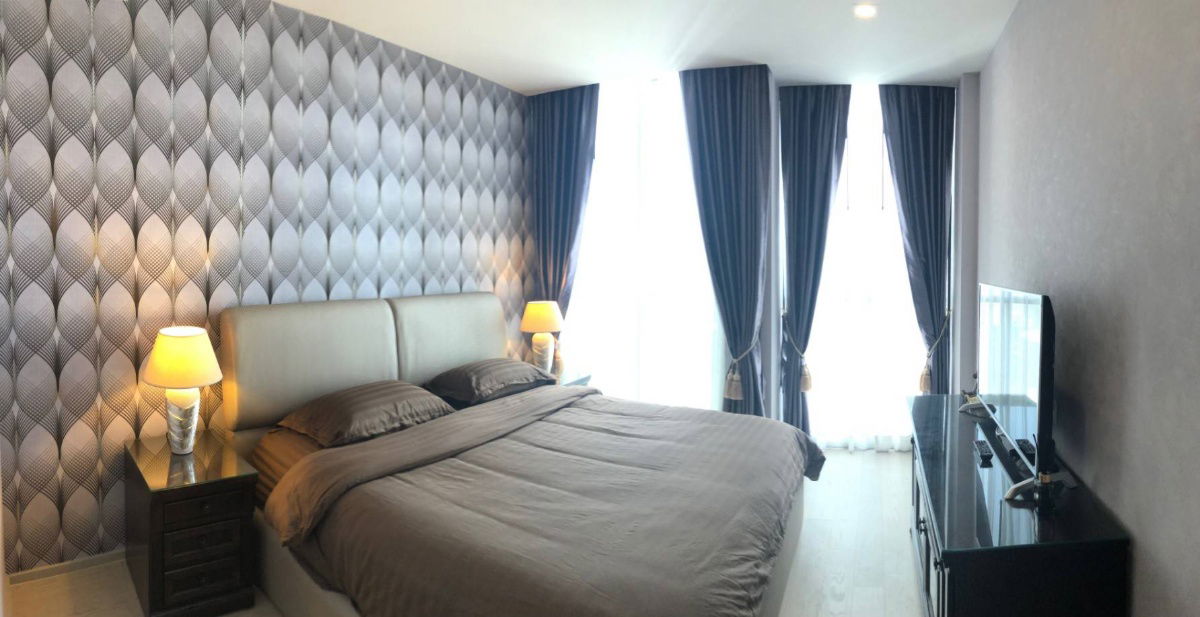 picture ♢ Nice Decoration ♢ Tower B, 30+ Floor | 2 Bedrooms, 75.45 sq.m. | Condo skywalk connect to BTS ploenchit and Central Embassy. - 12/17